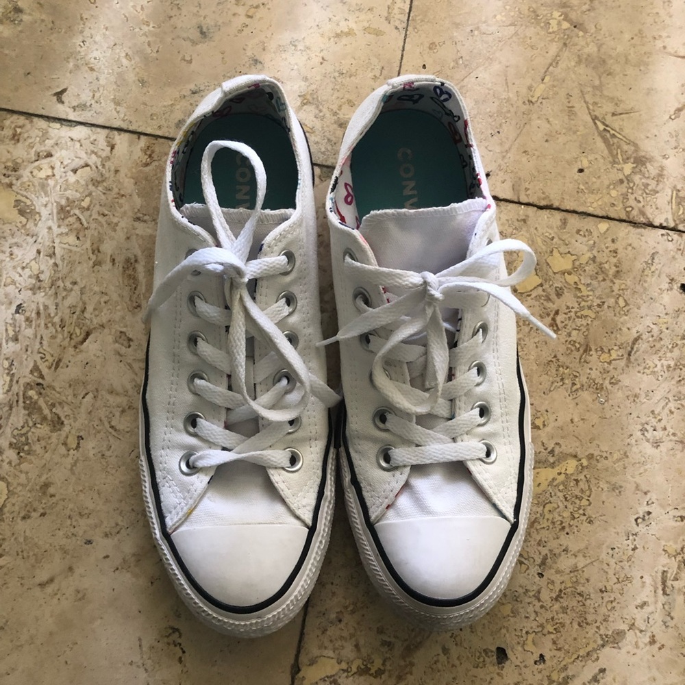 White Allstar Converse